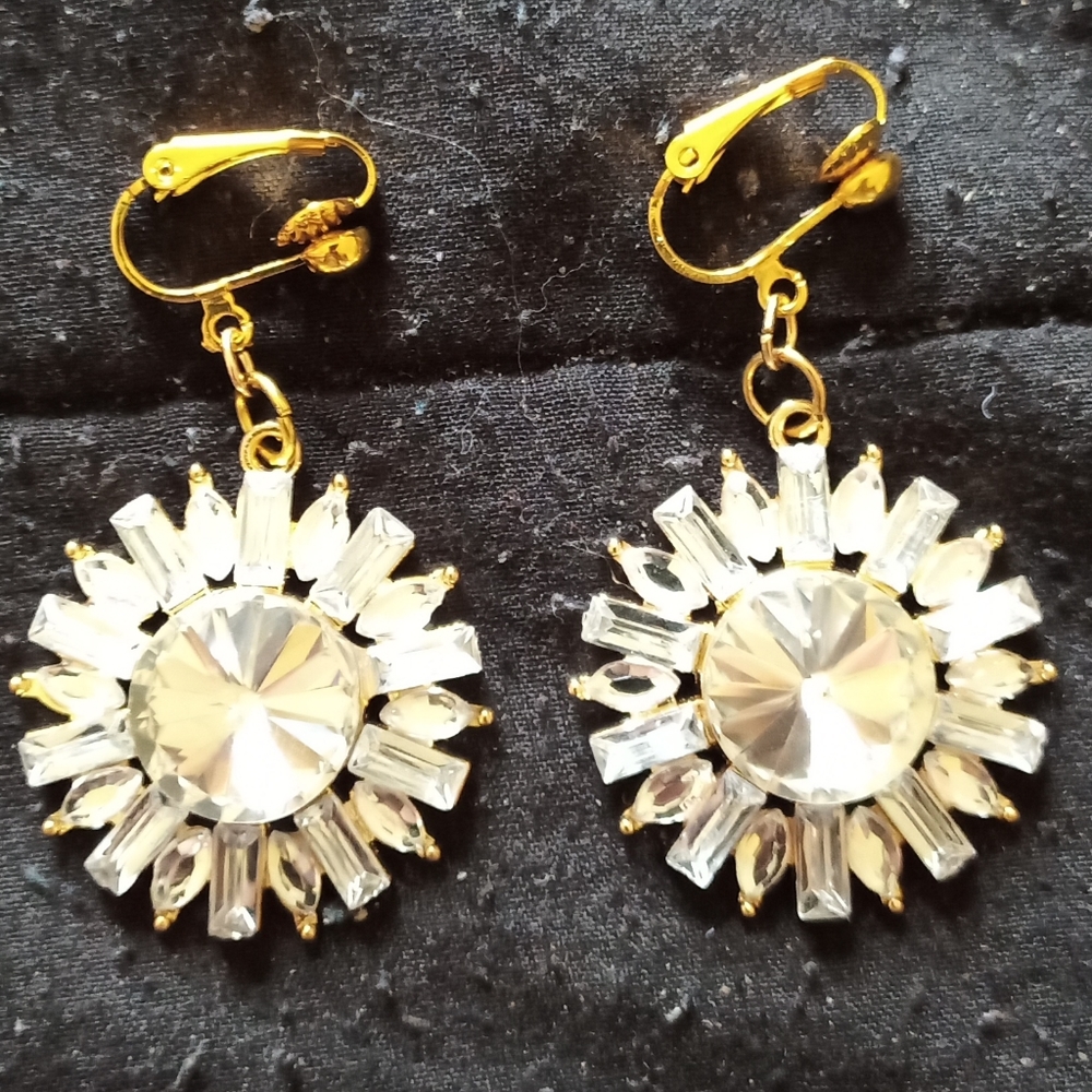 1.5" Gold Sunstar Rhinestone Clipon Earrings